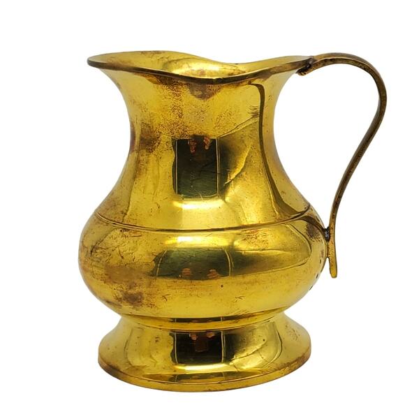 Brass Pitcher Small Creamer Vase Handle Rustic Farmhouse Vintage Home Decor - Picture 8 of 10